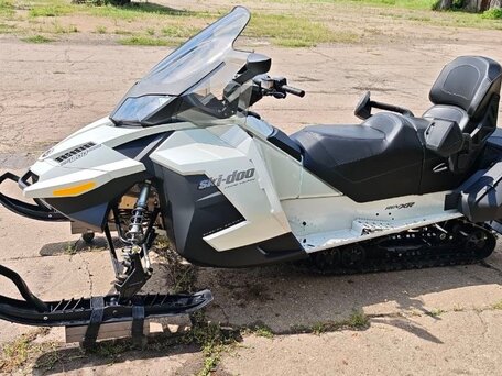 2012 BRP Ski-Doo Grand Touring V-1000, белый, 1550000 рублей, вид 2