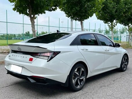 2023 Hyundai Elantra VII (CN7), белый, 1670000 рублей, вид 4