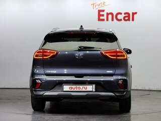 2021 Kia Niro Plug-in hybrid I Рестайлинг, серый, 1700000 рублей, вид 4
