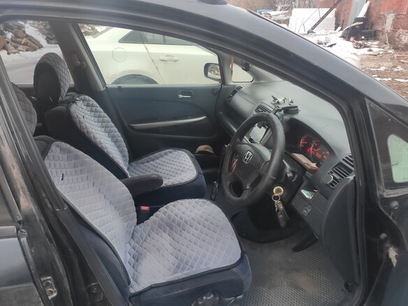 2001 Honda Stream I, чёрный, 350000 рублей - вид 4