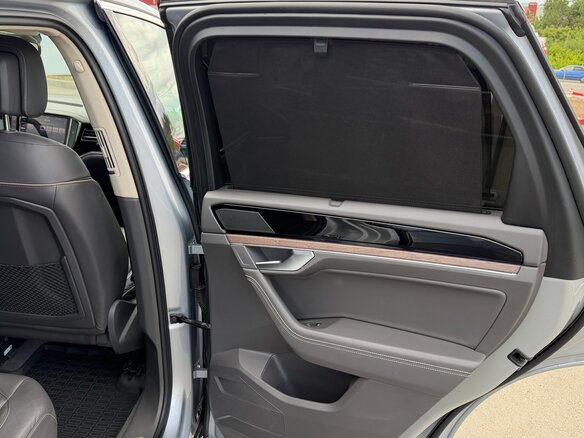 2019 Volkswagen Touareg III, серебристый, 3500000 рублей - вид 15