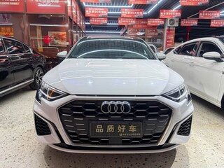 2022 Audi A3 Sportback 35 TFSI IV (8Y), белый, 2050000 рублей, вид 2