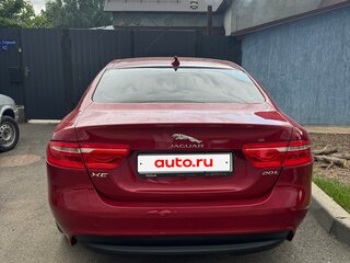 2016 Jaguar XE EcoBoost I, красный, 1999999 рублей, вид 4