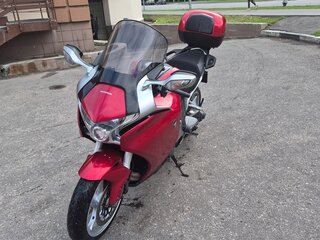 2011 Honda VFR 1200, красный, 650000 рублей, вид 3