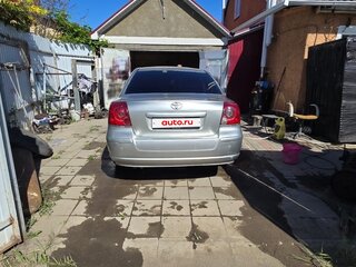 2008 Toyota Avensis II Рестайлинг, серебристый, 585000 рублей, вид 3