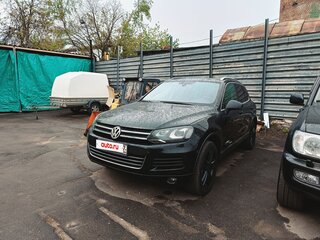 2011 Volkswagen Touareg II, чёрный, 2000000 рублей, вид 3