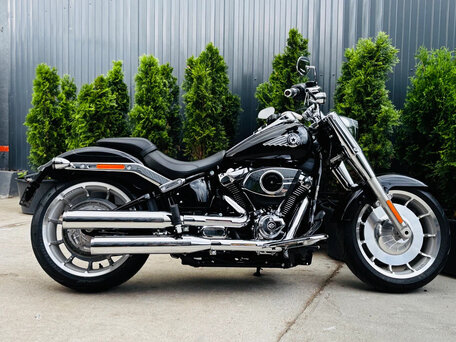 2025 Harley-Davidson Fat Boy, чёрный, 3700000 рублей, вид 3