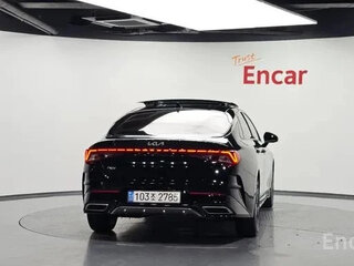 2022 Kia K5 III, чёрный, 1820000 рублей, вид 4