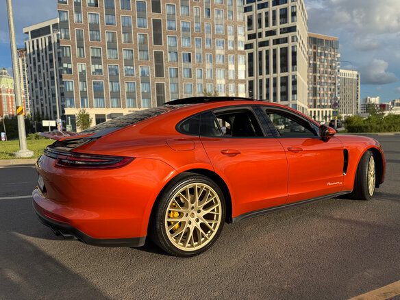 2020 Porsche Panamera 4 II, оранжевый, 8300000 рублей - вид 15