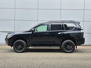 2022 Toyota Land Cruiser Prado 150 Series Рестайлинг 3, чёрный, 7150000 рублей, вид 5