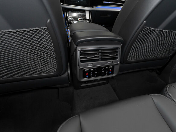 2026 Audi Q7 50 TDI II (4M) Рестайлинг 2, серый, 14670000 рублей - вид 15
