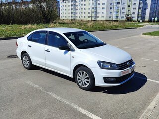 2017 Volkswagen Polo V Рестайлинг, белый, 550000 рублей, вид 3