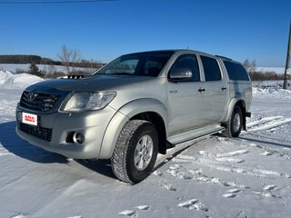 2013 Toyota Hilux VII Рестайлинг, серебристый, 1700000 рублей, вид 1