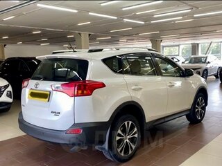 2015 Toyota RAV4 IV (XA40), белый, 2780000 рублей, вид 5