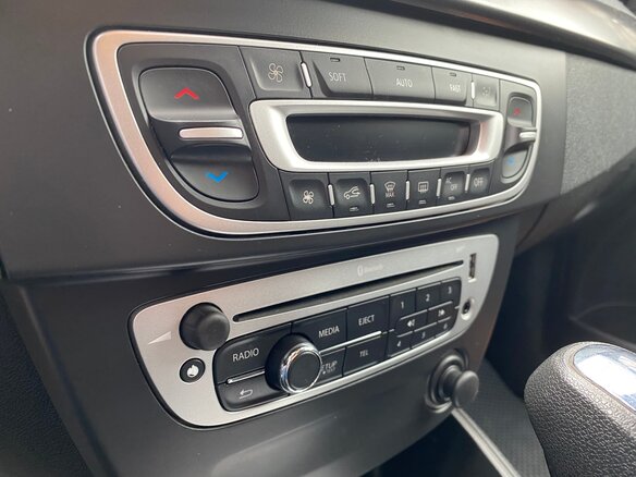 2013 Renault Fluence I Рестайлинг, чёрный - вид 12