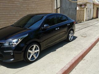 2019 Kia Rio IV, чёрный, 1450000 рублей, вид 2