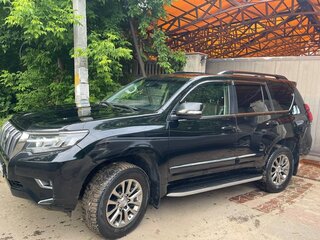 2018 Toyota Land Cruiser Prado 150 Series Рестайлинг 2, чёрный, 5000000 рублей, вид 3