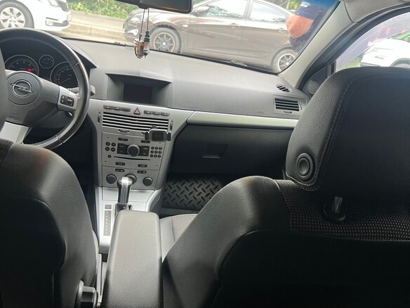 2011 Opel Astra H Рестайлинг, чёрный, 850000 рублей - вид 6