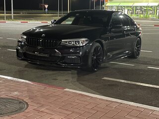 2020 BMW 5 серии 520d xDrive VII (G30/G31/G38), чёрный, 4800000 рублей, вид 1