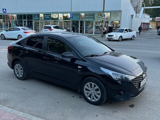 2020 Hyundai Solaris II Рестайлинг, чёрный, 1460000 рублей, вид 1