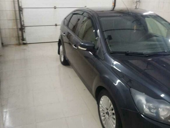 2010 Ford Focus II Рестайлинг, серый - вид 2