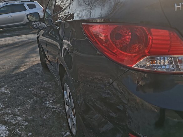 2011 Hyundai Solaris I, чёрный, 815000 рублей - вид 8