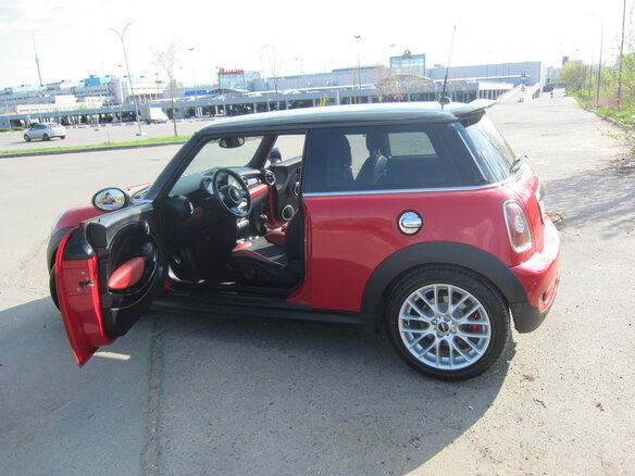 2008 Mini Hatch JCW II (R56), красный - вид 1