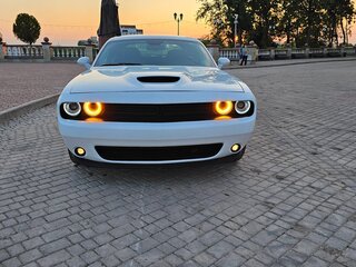 2022 Dodge Challenger III Рестайлинг 2, белый, 2867435 рублей, вид 3