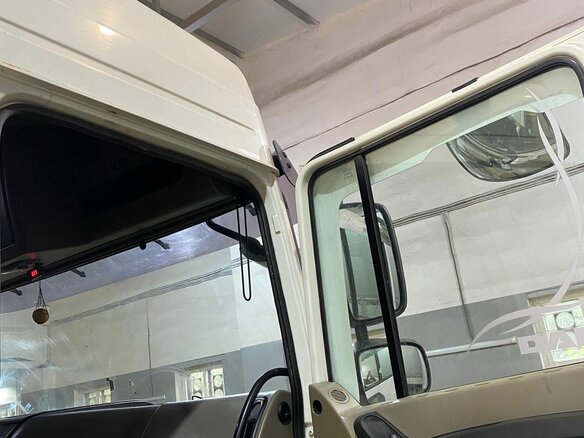 2010 DAF XF 105, белый, 3750000 рублей - вид 16