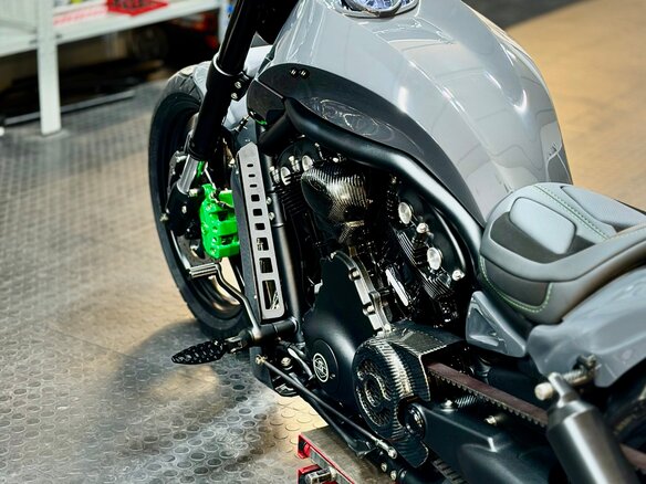 2012 Harley-Davidson V-Rod, серый, 2900000 рублей - вид 10
