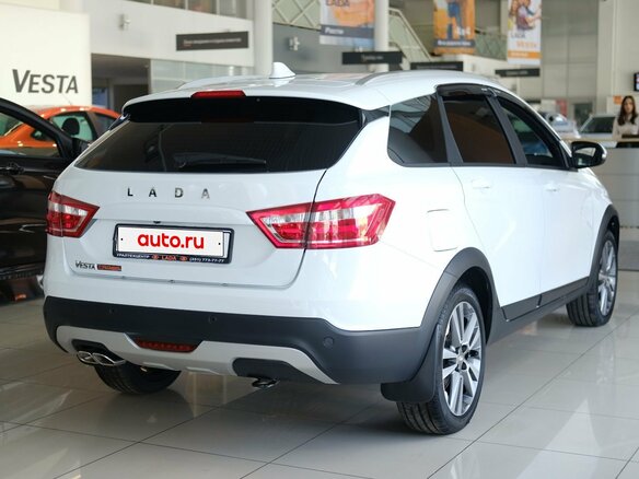 2019 Lada (ВАЗ) Vesta SW I, белый, 1300000 рублей - вид 2