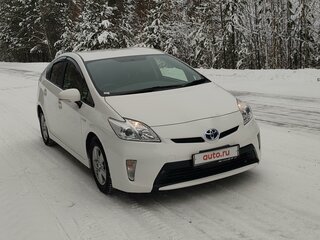 2013 Toyota Prius III Рестайлинг (XW30), белый, 1550000 рублей, вид 2