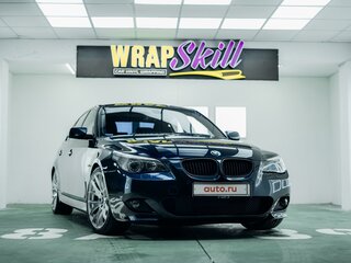 2004 BMW 5 серии 545i V (E60/E61), чёрный, 2500000 рублей, вид 2