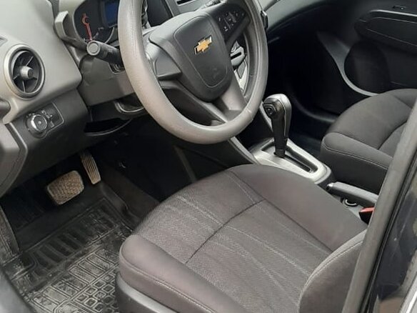 2012 Chevrolet Aveo II, чёрный, 700000 рублей - вид 9