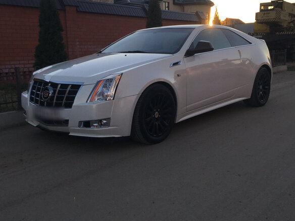 2011 Cadillac CTS II, белый - вид 1
