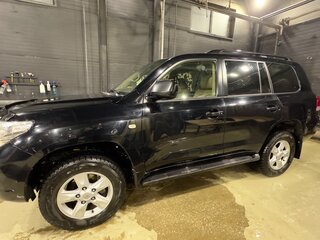 2011 Toyota Land Cruiser 200 Series, чёрный, 4000000 рублей, вид 4