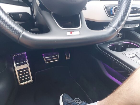 2018 Audi A4 ultra V (B9), чёрный, 2490000 рублей - вид 12