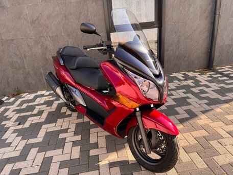 2010 Honda Silver Wing 400, красный, 700000 рублей, вид 3