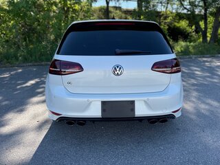 2015 Volkswagen Golf R VII, белый, 2800000 рублей, вид 5