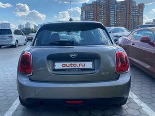 2020 Mini Hatch Cooper D III (F55/F56) Рестайлинг, серый, 1600000 рублей, вид 2