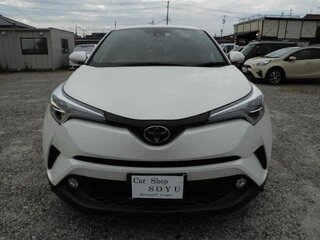 2021 Toyota C-HR I Рестайлинг, белый, 1690000 рублей, вид 1