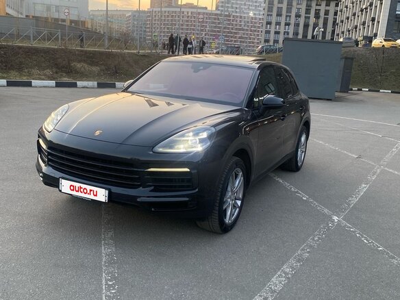 2019 Porsche Cayenne III, чёрный, 6050000 рублей