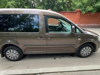 2011 Volkswagen Caddy III Рестайлинг, коричневый, 670000 рублей, вид 4