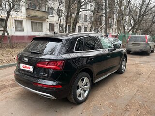 2020 Audi Q5 45 TFSI II (FY), чёрный, 5050000 рублей, вид 2