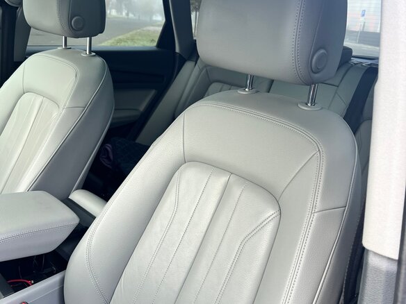 2019 Audi Q5 45 TFSI II (FY), синий, 2800000 рублей - вид 18