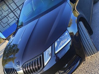 2018 Skoda Octavia III (A7) Рестайлинг, чёрный, 2000000 рублей, вид 1