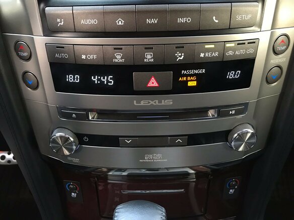 2015 Lexus LX 570 III Рестайлинг, чёрный - вид 14