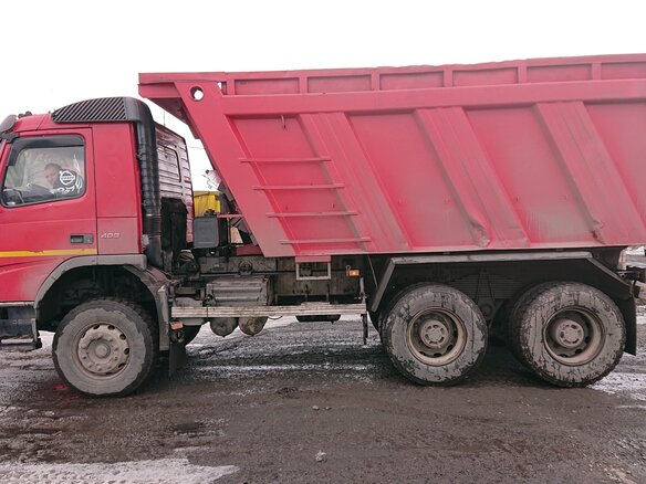 2012 Volvo FM, красный, 2701000 рублей - вид 3
