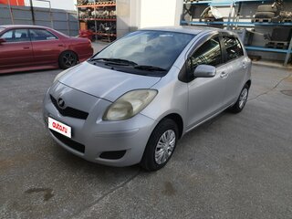 2008 Toyota Vitz II (XP90), серебристый, 630000 рублей, вид 1