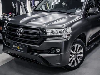 2017 Toyota Land Cruiser 200 Series Рестайлинг 2, белый, 6300000 рублей, вид 2